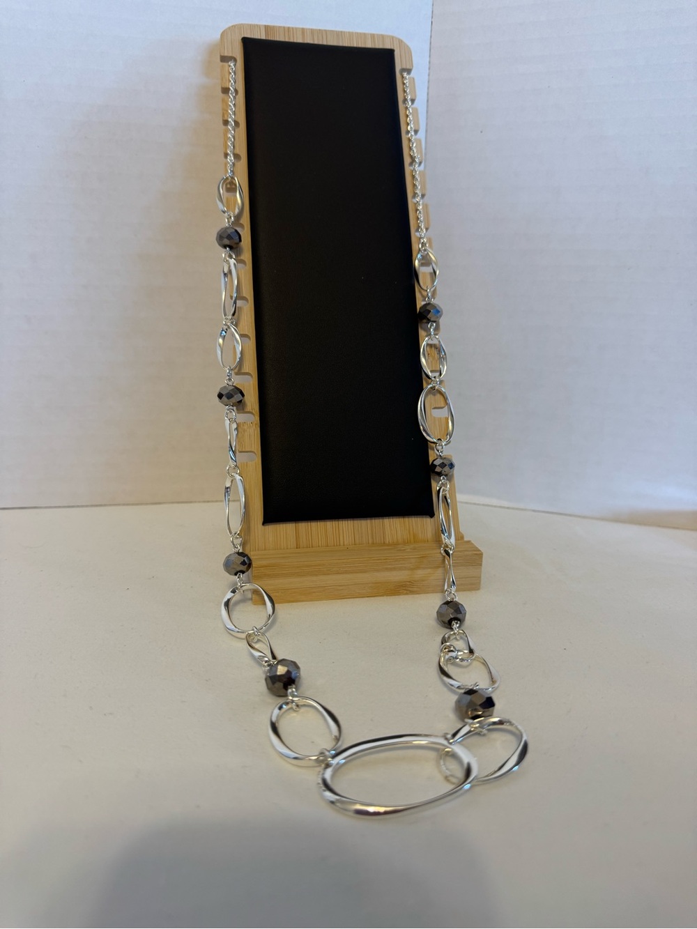 Avon Silver-Tone Link Necklace with Hematite Beads